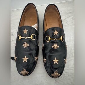 Gucci Jordaan loafer with a bee and star embroidery design